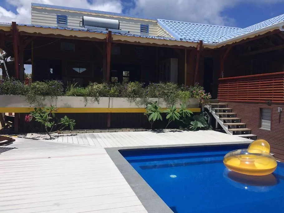 Ketya Villa Des Oiseaux Le Moule 0*,